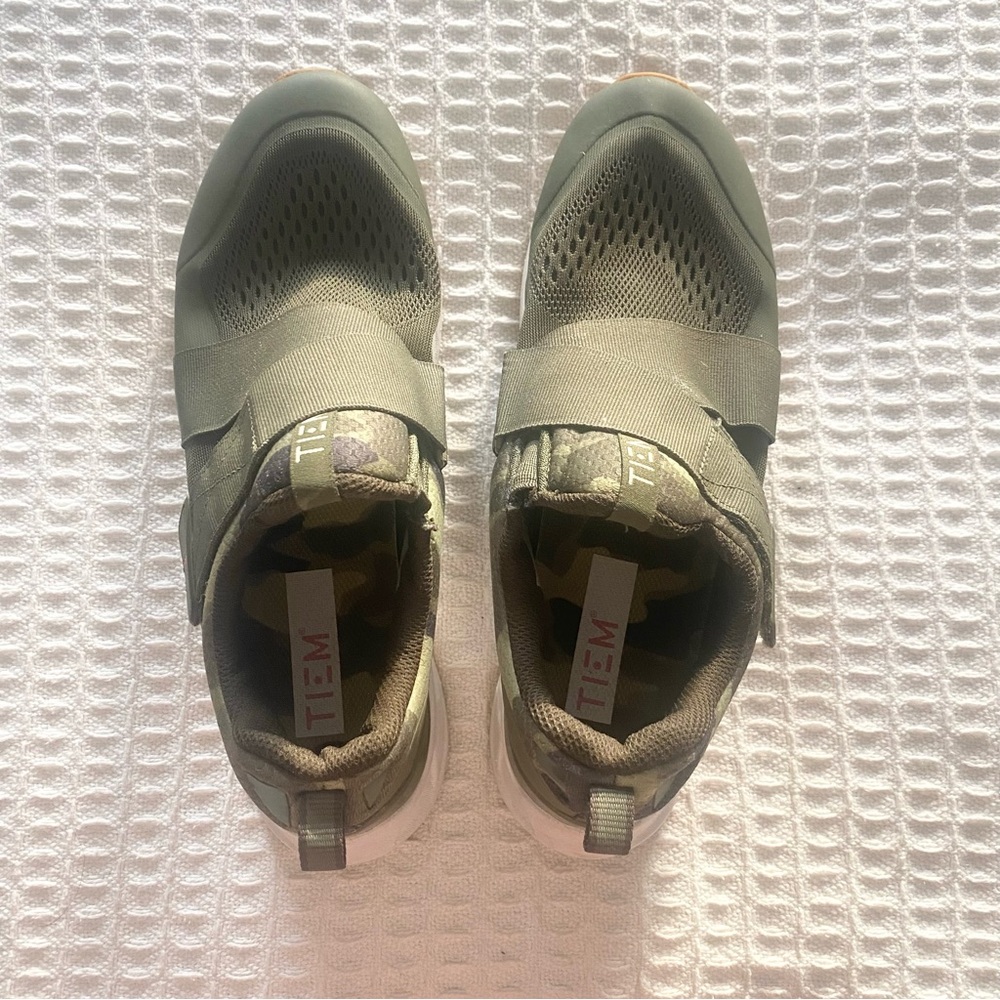 TIEM camo cycling sneakers size 9